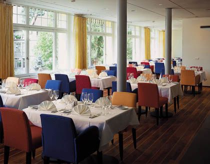 מלון Zurich Development Center מסעדה תמונה